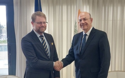 Συνάντηση Υπουργού Οικονομικών, κ. Μάκη Κεραυνού, με τον Πρέσβη της Σουηδίας, κ. Martin Hagstrom